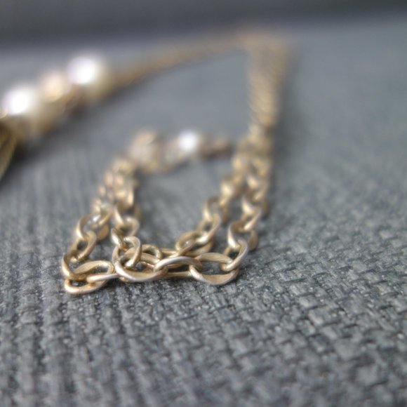 Vintage Chain with Trinkets - Picture 3 of 9